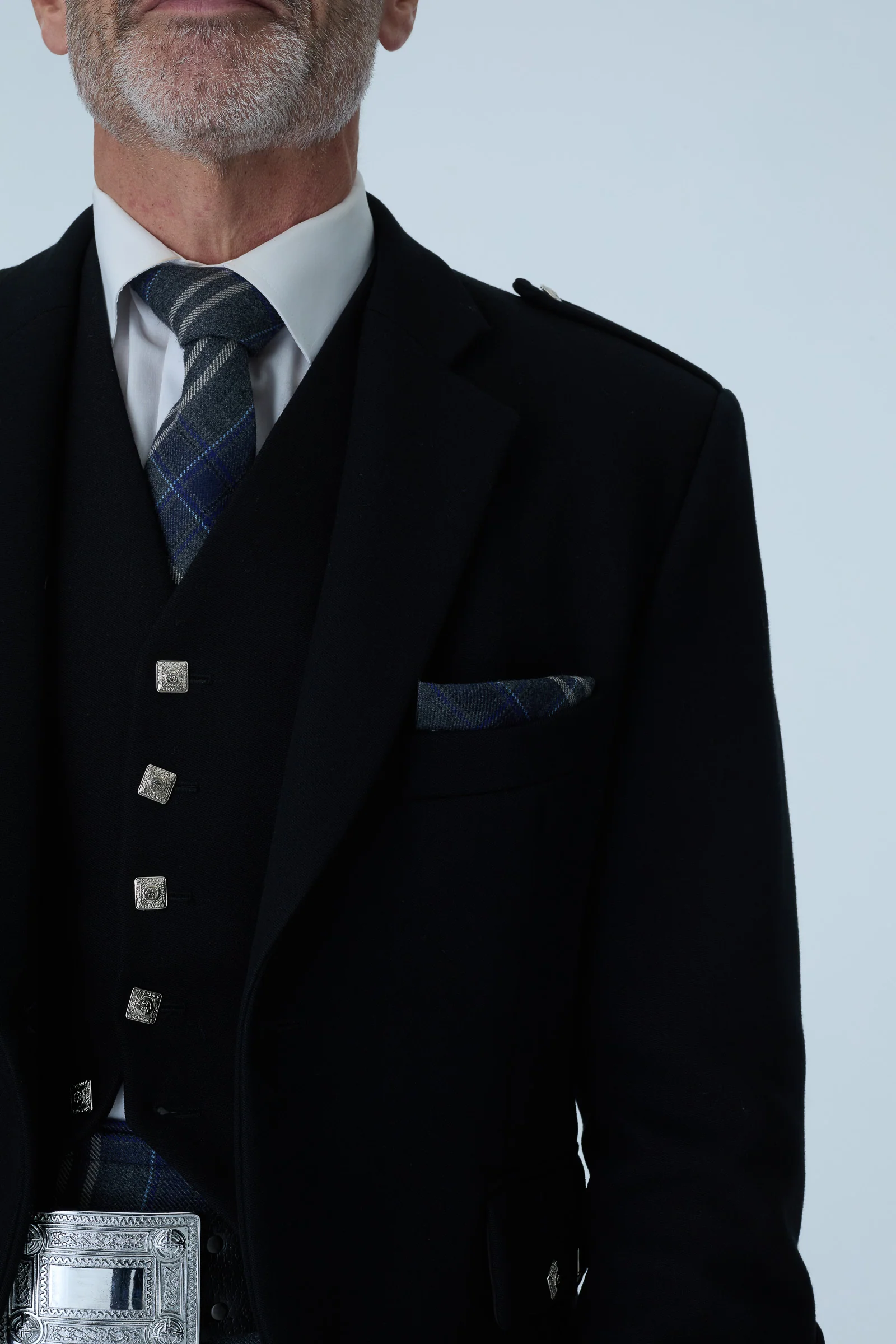 Argyll Jacket & Highland Storm Kilt Hire Package - Image 4