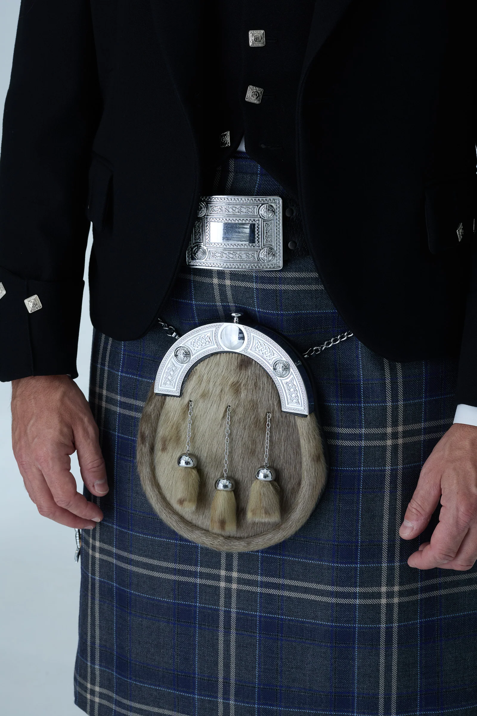 Argyll Jacket & Highland Storm Kilt Hire Package - Image 6