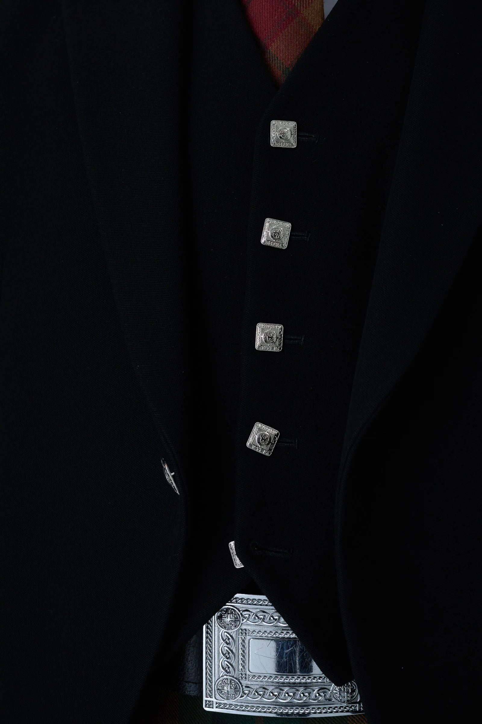 Argyll Jacket & Copper Haze Kilt Hire Package - Image 6
