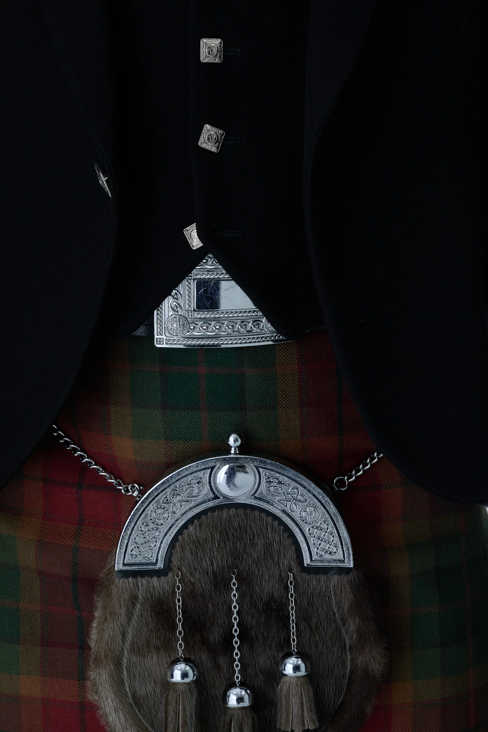 Argyll Jacket & Copper Haze Kilt Hire Package - Image 7