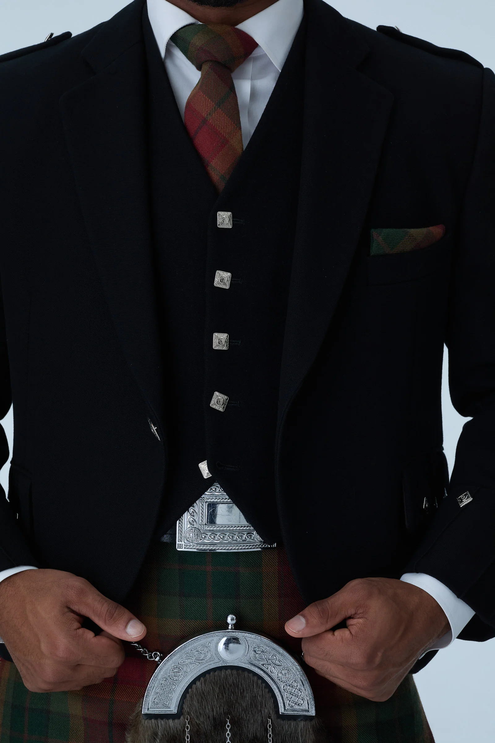 Argyll Jacket & Copper Haze Kilt Hire Package - Image 8