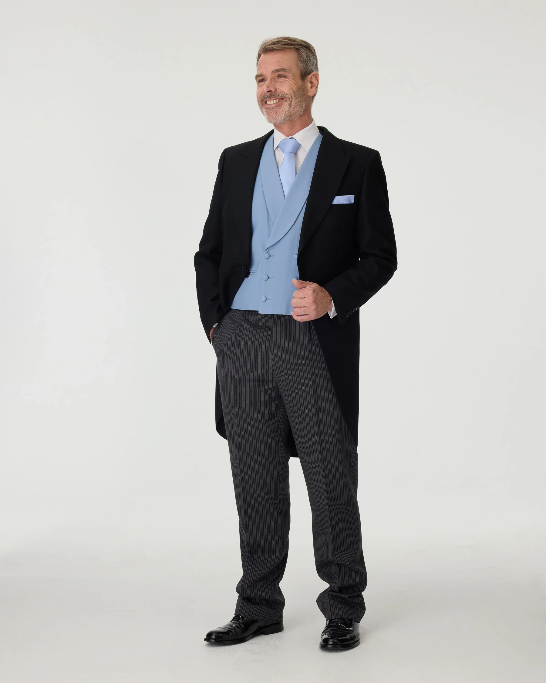 Black Tailcoat Suit Hire Package - Image 7
