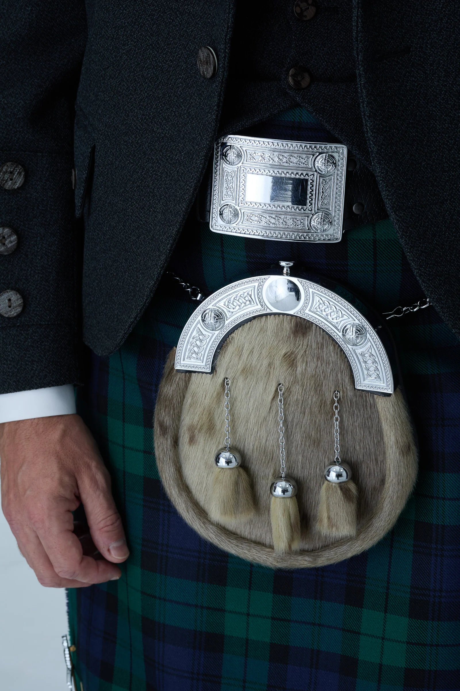 Charcoal Tweed Jacket & Black Watch Kilt Hire Package - Image 5