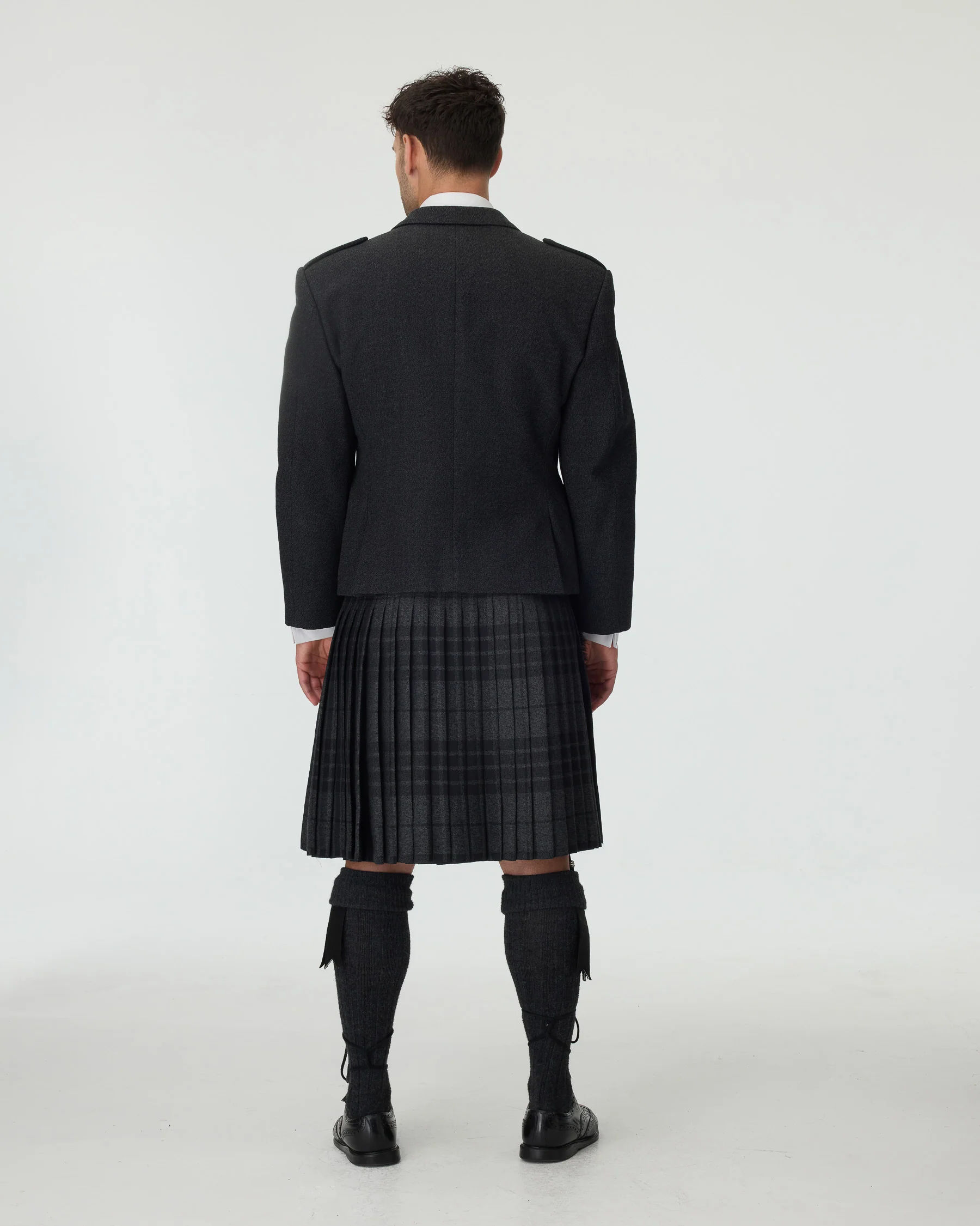 Charcoal Tweed Jacket & Grey Spirit Kilt Hire Package - Image 3