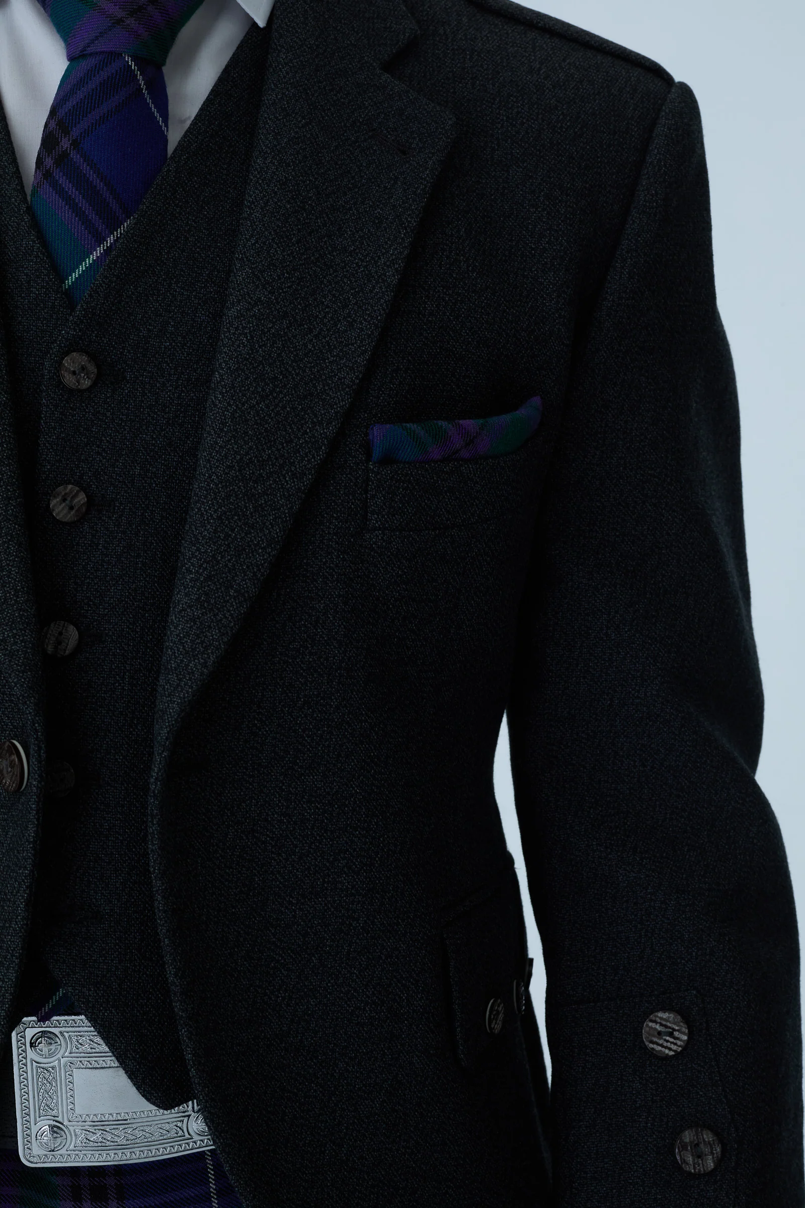 Charcoal Tweed Jacket & Spirit of Bannockburn Kilt Hire Package - Image 4