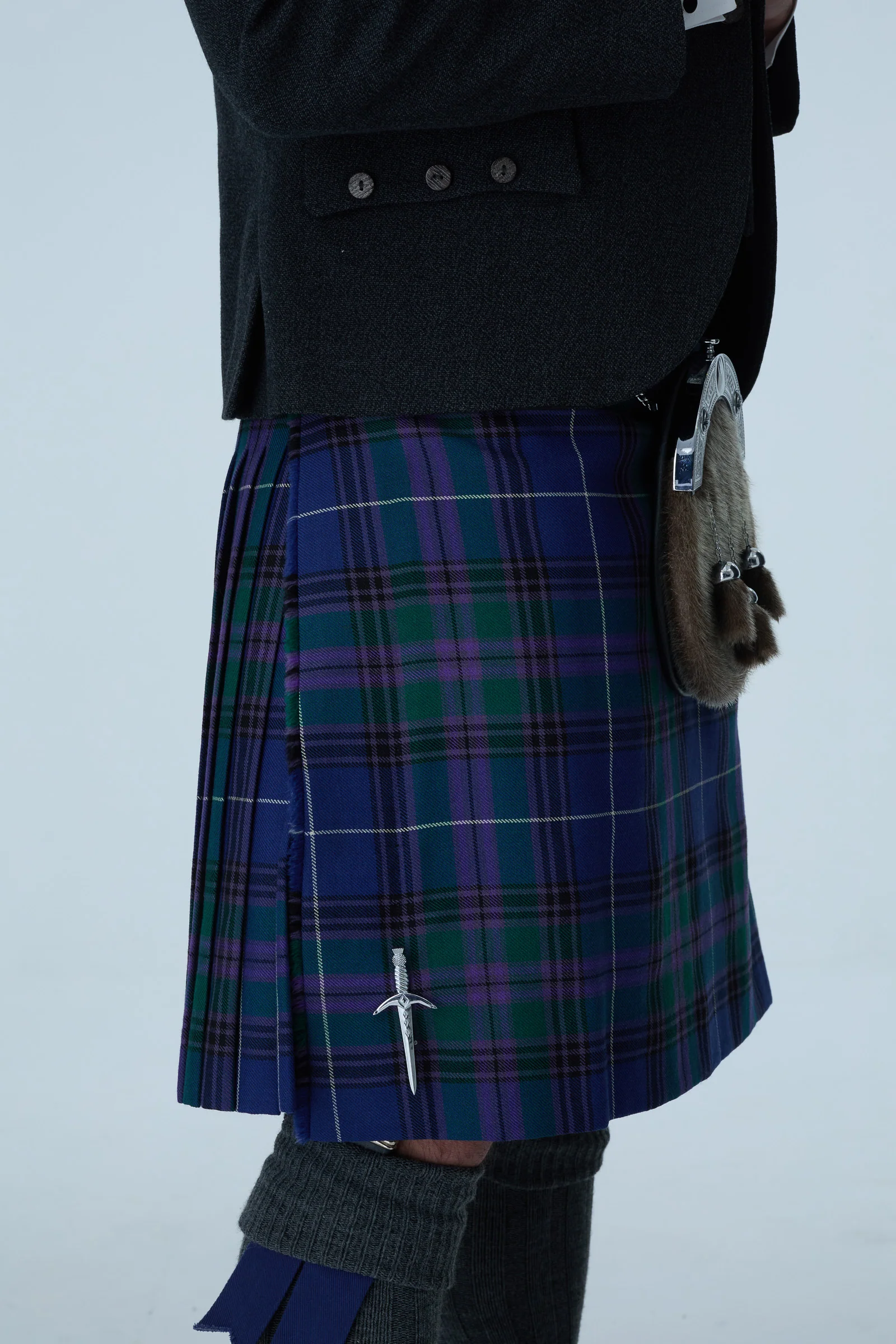 Charcoal Tweed Jacket & Spirit of Bannockburn Kilt Hire Package - Image 6