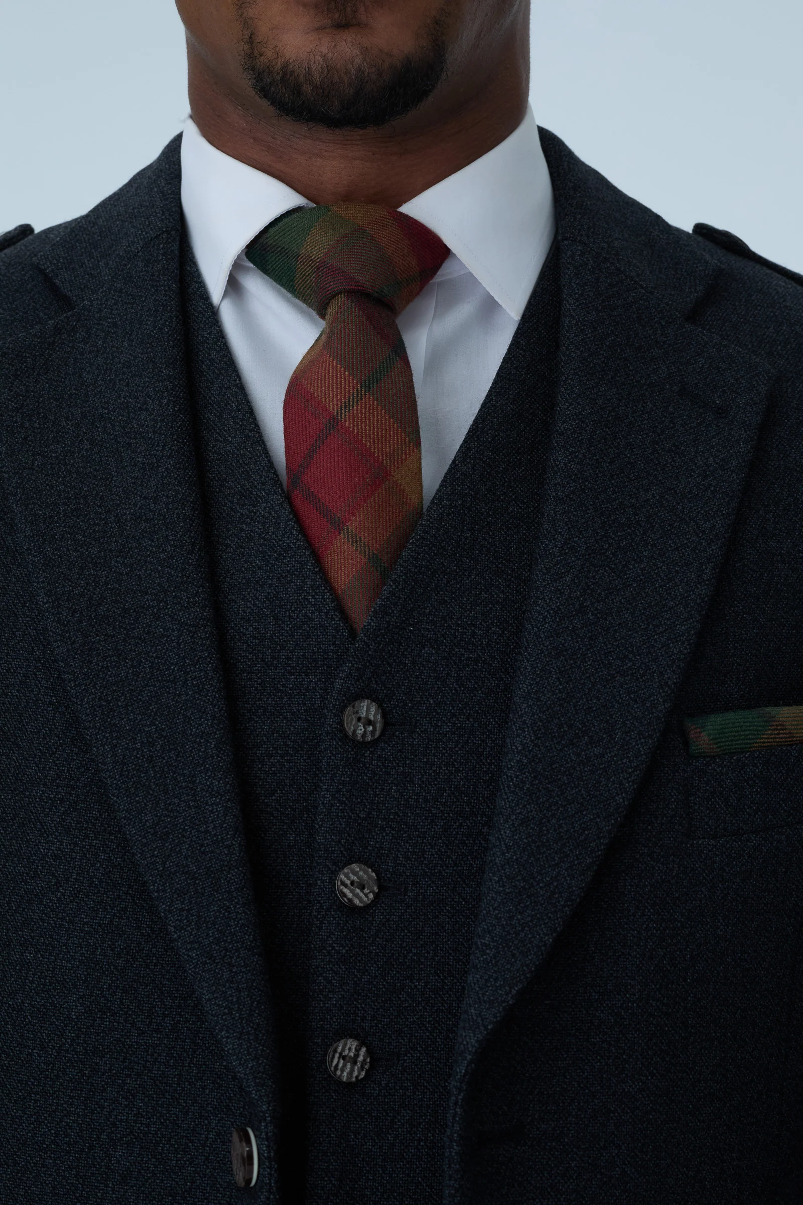 Charcoal Tweed Jacket & Copper Haze Kilt Hire Package - Image 4
