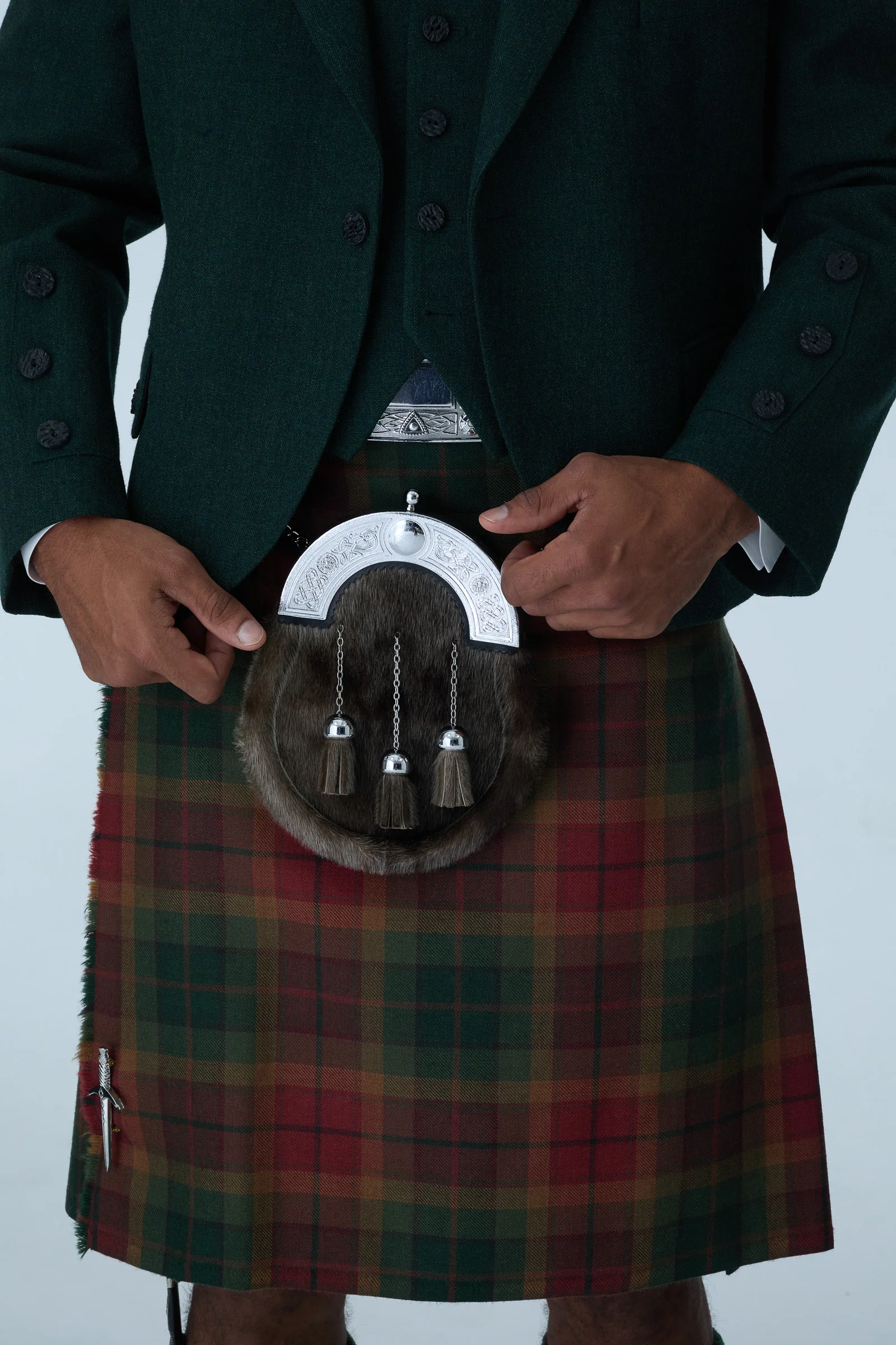Green Tweed Jacket & Copper Haze Kilt Hire Package - Image 6