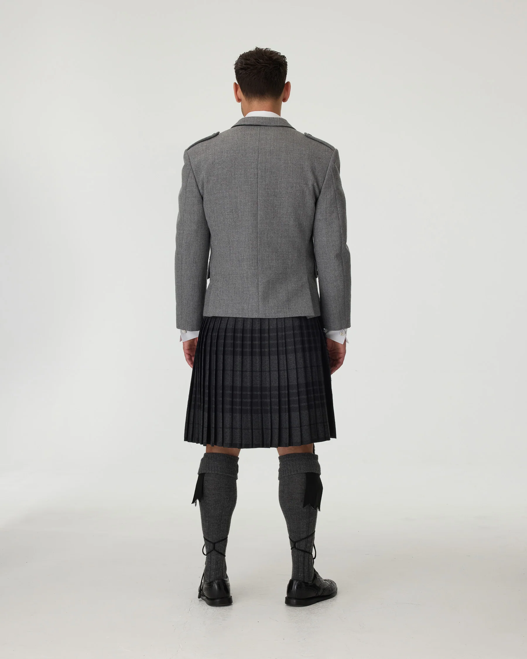 Light Grey Tweed Jacket & Grey Spirit Kilt Hire Package - Image 3