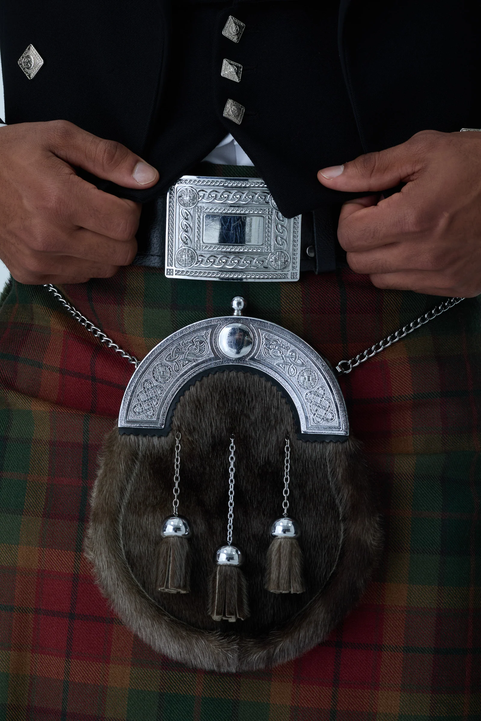 Prince Charlie Jacket & Copper Haze Kilt Hire Package - Image 5