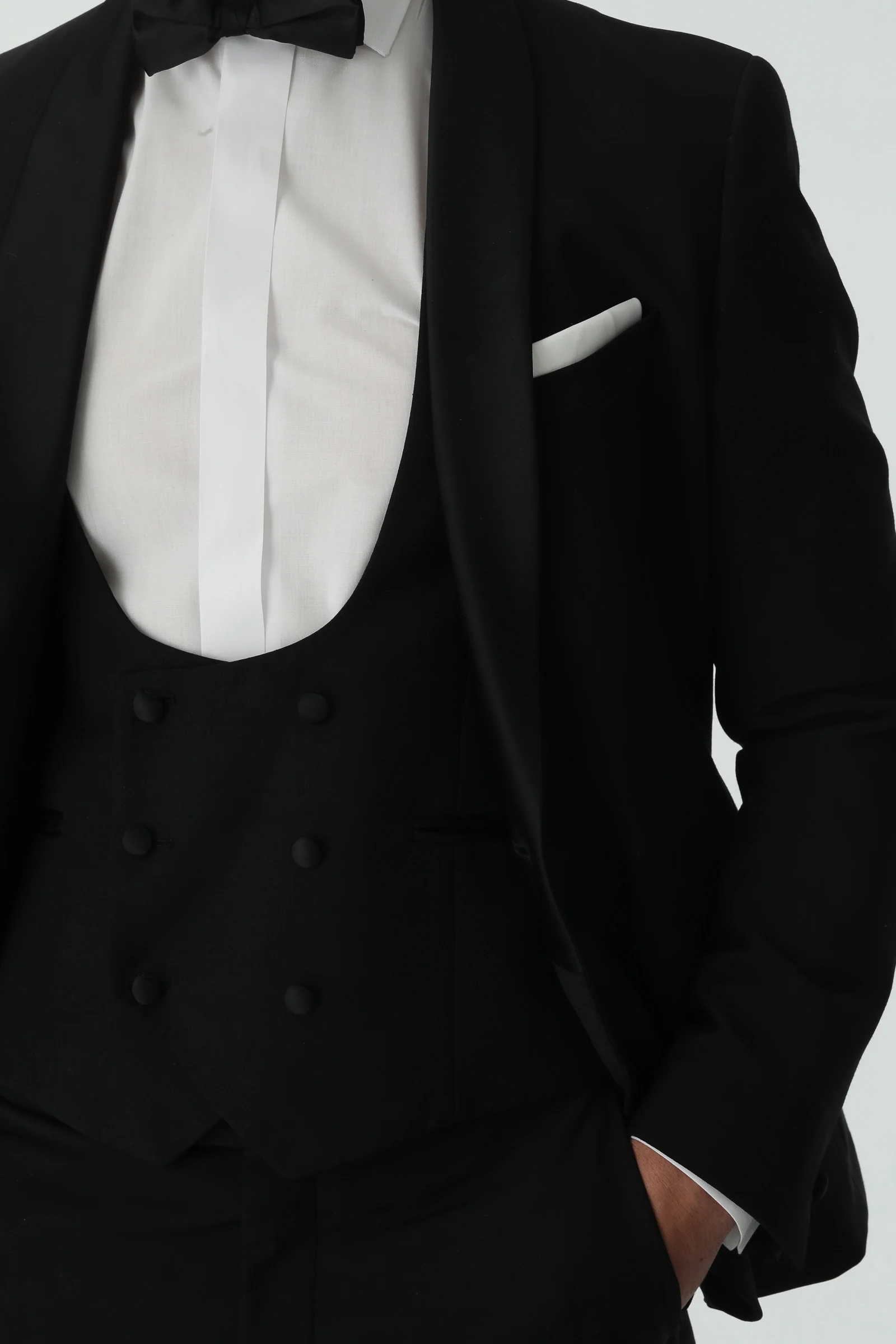 Black Slim Fit Tuxedo Hire Package - Image 4